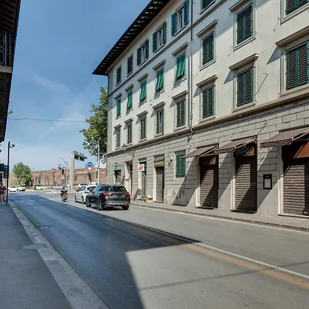 Ridolfi Apartment By Mamo Florence-3